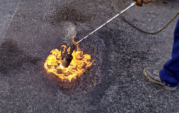 Great Durnford flat roofing repairs